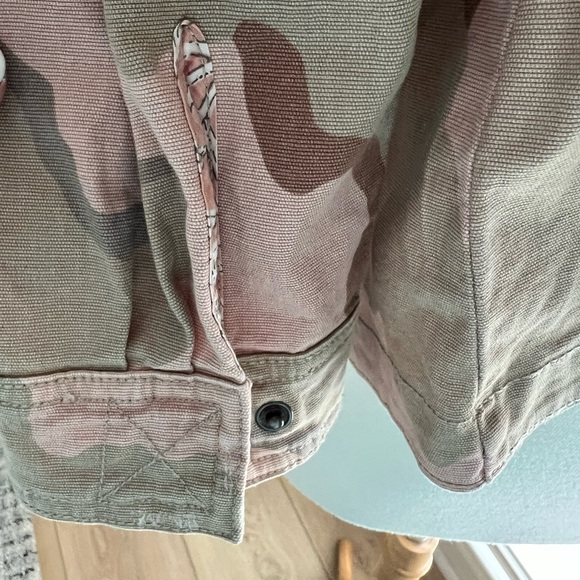 NWT Pink Camo Anthro jacket. Size S - never worn - Picture 9 of 13